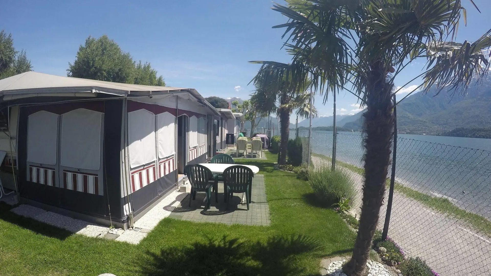 Camping Villaggio Paradiso Domaso 2*,  Italien
