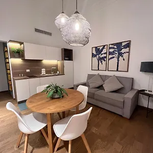 https://la-dimora-dei-catania.sicilyhotelsitaly.net