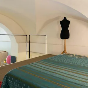 https://casetta-celeste.taorminaitalyhotels.com